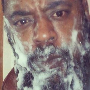 Meet your Posher, Avery